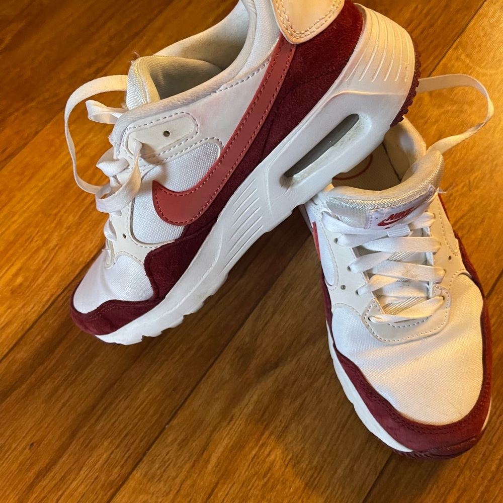 Nike Women's Red and White Sneakers